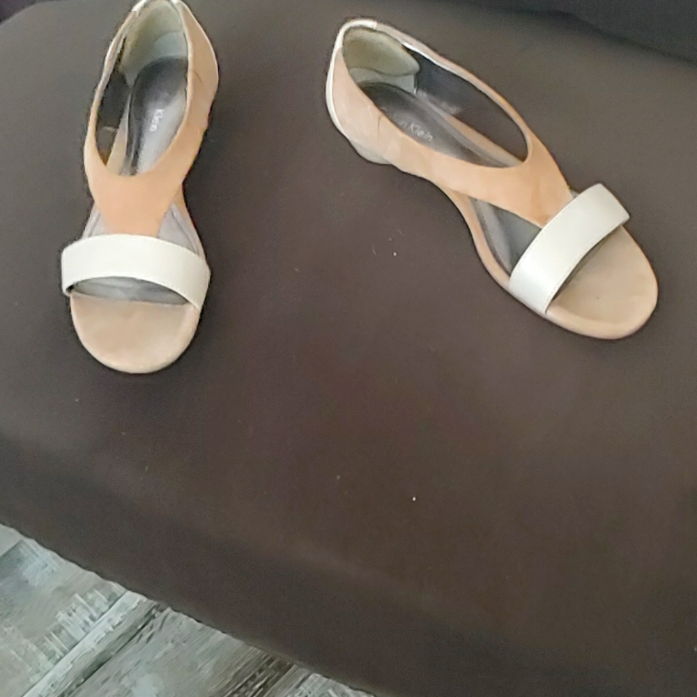 Tan Calvin Klein size 7 Shoe